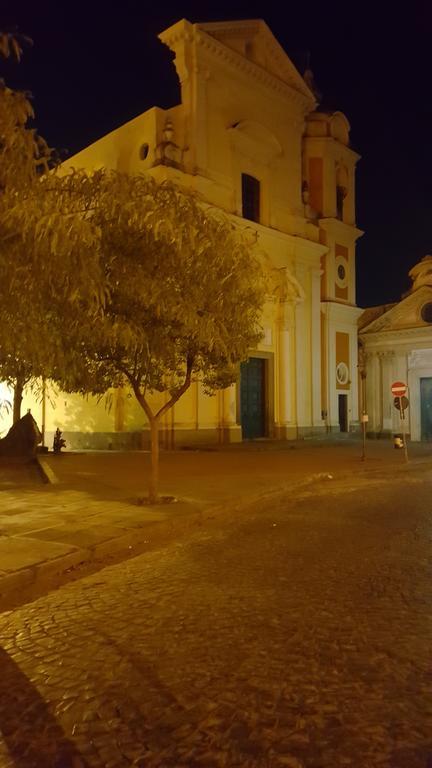 Апартаменты Villino Angela A Sant'Anna Boscotrecase Экстерьер фото